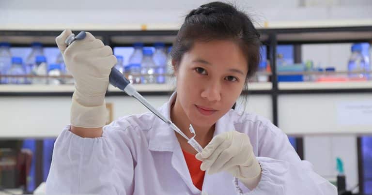 STEM professional: scientist