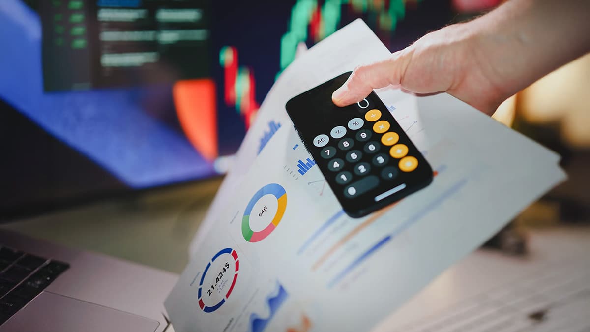 Handing over charts and calculations